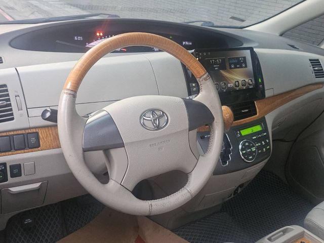 /7人座休旅車/安卓音響/頂級款/雙電滑門  第5張相片