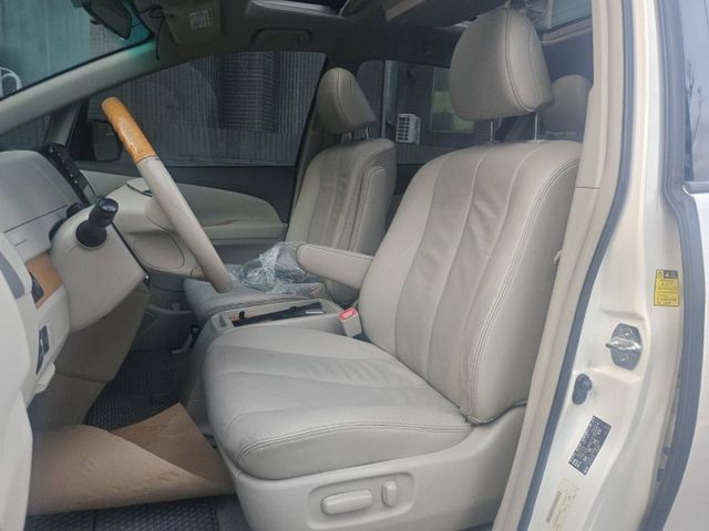 /7人座休旅車/安卓音響/頂級款/雙電滑門  第8張相片