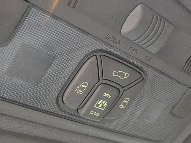 /7人座休旅車/安卓音響/頂級款/雙電滑門  第9張相片