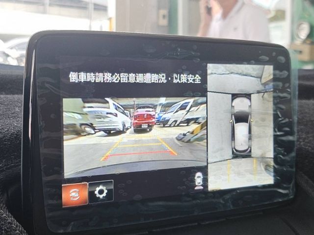 /高質感跨界小休旅/原鈑件/ACC自動跟車/抬頭顯示/原廠保養/BOSE音響  第10張相片