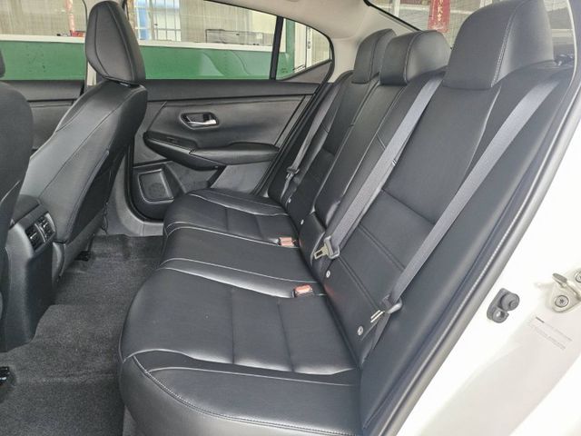/低里程/新車保固中/原廠保養/旗艦款  第14張相片