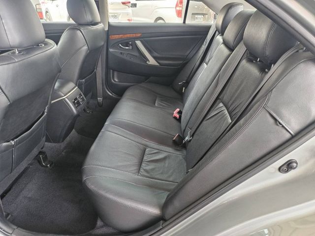 /2.0G版/漂亮一手室內車/低里程/舒適房車  第8張相片