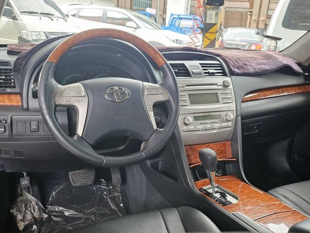/2.0G版/漂亮一手室內車/低里程/舒適房車  第10張相片
