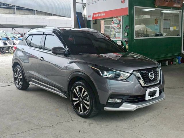 /旗艦款/低里程/盲點/環景/小休旅  第6張相片