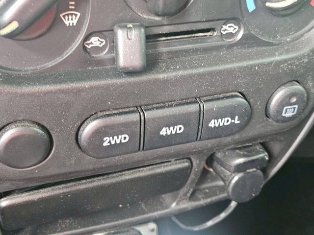 /4WD休旅車/吉米/僅跑12萬公里/原鈑件  第7張相片