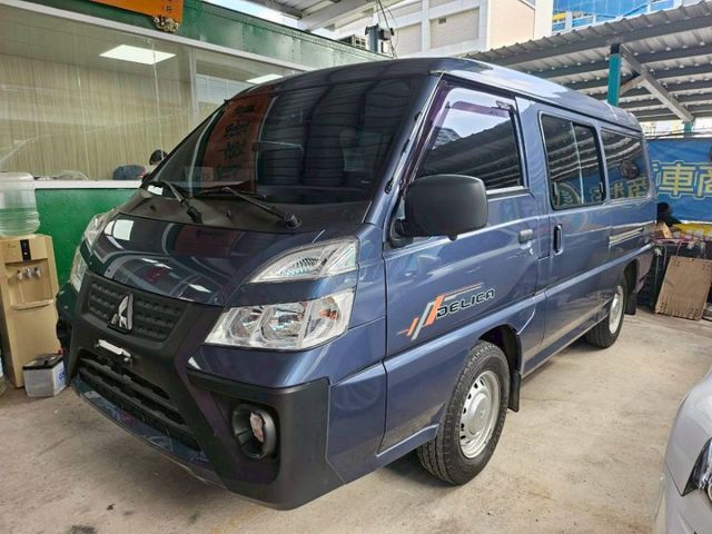 /8人座/自排廂型車/安卓音響/360環景/低里程/原廠保養/原鈑件  第1張相片