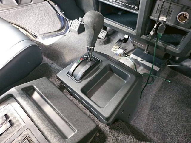 /8人座/自排廂型車/安卓音響/360環景/低里程/原廠保養/原鈑件  第8張相片