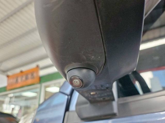 /8人座/自排廂型車/安卓音響/360環景/低里程/原廠保養/原鈑件  第11張相片