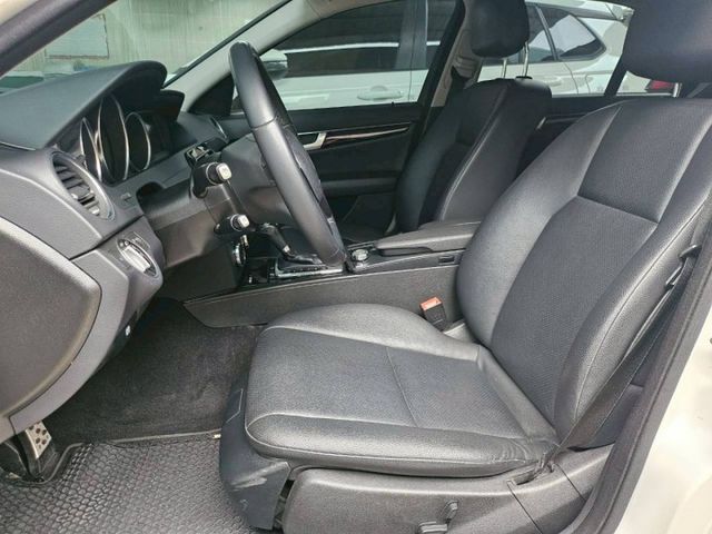 /總代理/低里程/僅跑10萬公里/內外綿密漂亮/  第12張相片