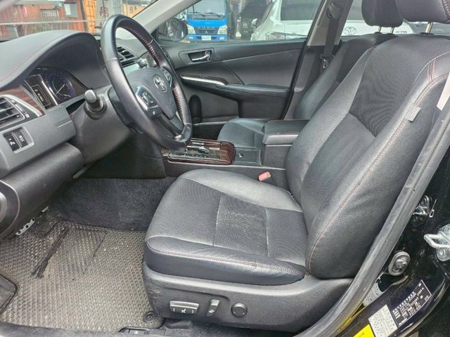 /尊爵款/僅跑11萬多公里/舒適大型房車/省油首選  第4張相片