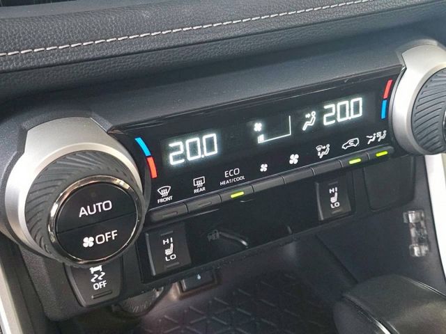 /小改款/數位儀表/盲點/全速域自動跟車  第8張相片