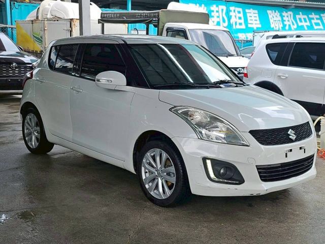 /摸門/按鍵啟動/低里程/5門掀背小車/定速/可愛流線外觀  第1張相片