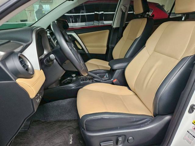 /雙色內裝/低里程僅跑8萬公里/原廠保養/環景/安卓音響/小改款  第1張相片