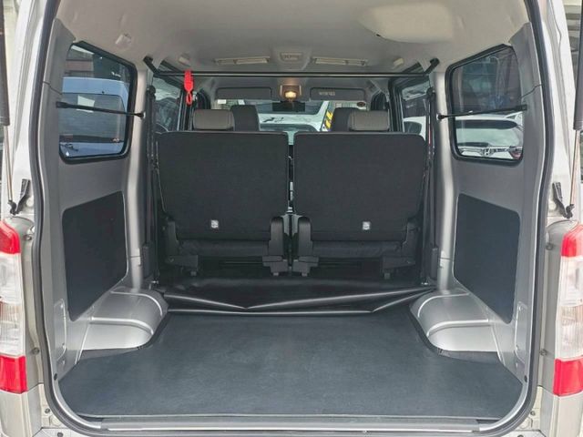 /頂級版/多合一音響/倒車顯示/僅跑5千多公里/原鈑件/自排廂型車  第12張相片