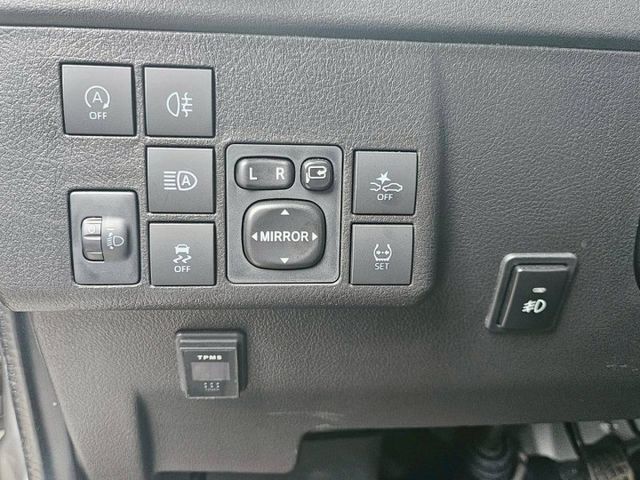 /頂級版/多合一音響/倒車顯示/僅跑5千多公里/原鈑件/自排廂型車  第14張相片