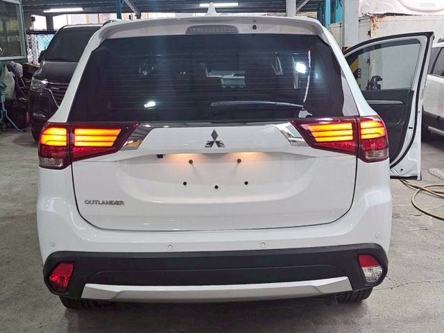 /ACC自動跟車/安卓音響/高CP值休旅車/原廠保養  第3張相片