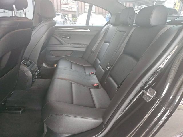 /僅跑12萬公里/總代理/內外漂亮/認證車/原鈑件  第4張相片