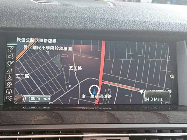 /僅跑12萬公里/總代理/內外漂亮/認證車/原鈑件  第8張相片