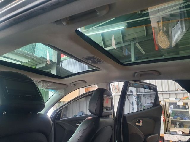 /全景天窗款/多和一音響/高CP值休旅車/低里程  第12張相片