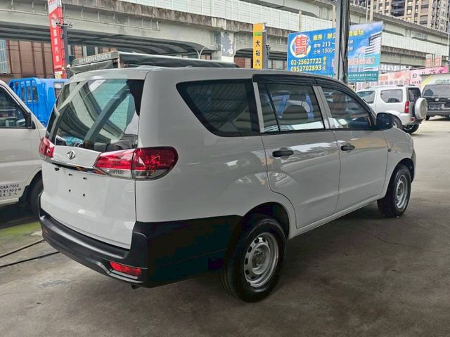 /自排廂型車/平整大空間/低里程/僅跑4萬多公里/原廠保養  第2張相片
