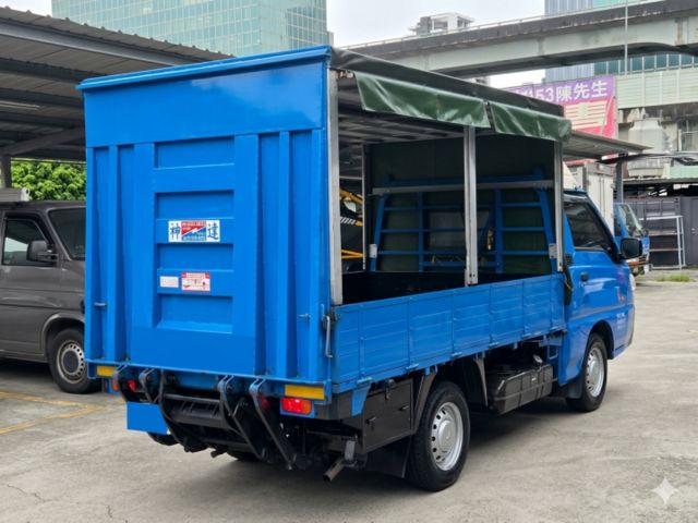 /遙控油壓升降尾門/低里程/自排貨車/5面掀棚布  第2張相片