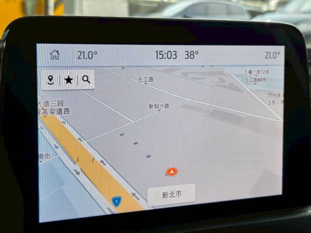 /僅跑2萬多公里/原廠保養/任性版/抬頭顯示  第9張相片