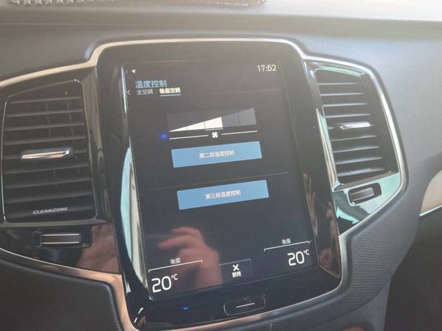 /7人座休旅車/大改款/柴油/可全額貸款  第13張相片