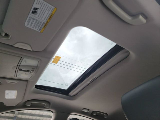 車比人兇 FX35 霸氣休旅車  第18張相片