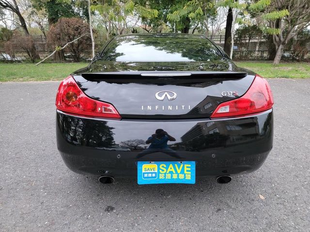 G37 雙門跑車 車子超美  第6張相片