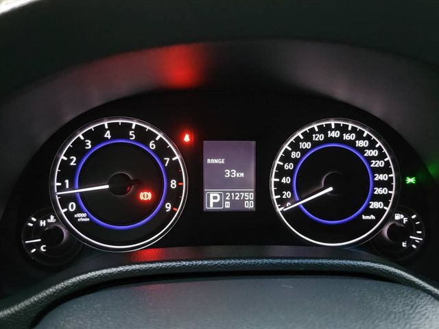 G37 雙門跑車 車子超美  第9張相片