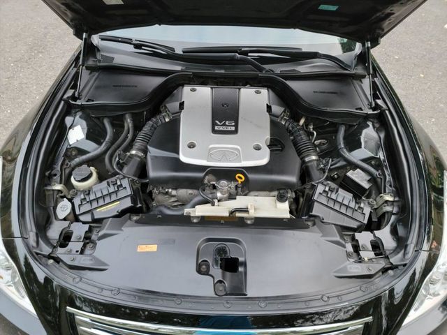 G37 雙門跑車 車子超美  第23張相片