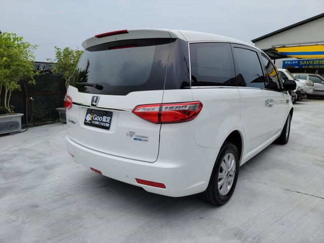 M7 2.2 8人座休旅車 只跑5萬  第5張相片