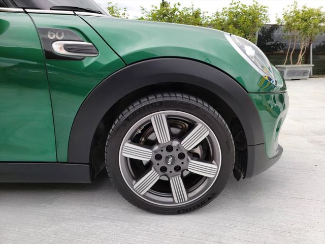 MINI COOPER 60周年紀念版  第4張相片