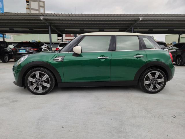 MINI COOPER 60周年紀念版  第8張相片
