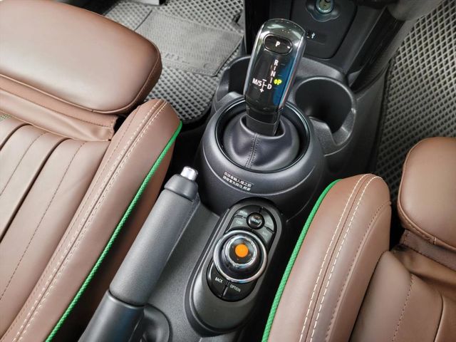 MINI COOPER 60周年紀念版  第15張相片