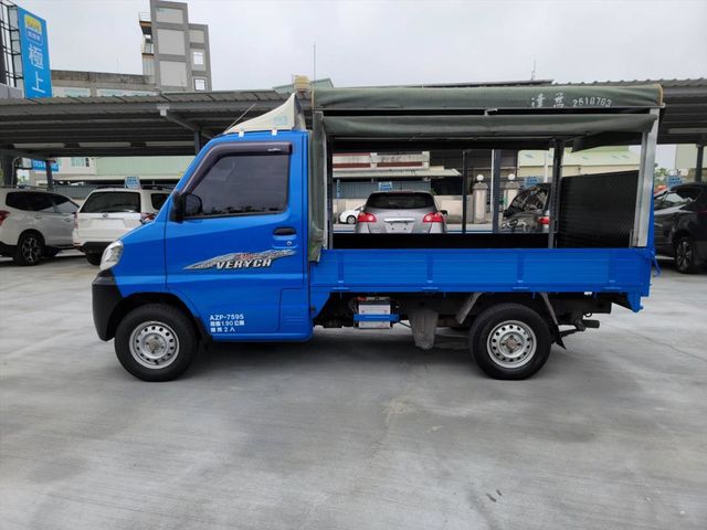 VERYCA 1.3 只跑3萬 超美貨車  第8張相片