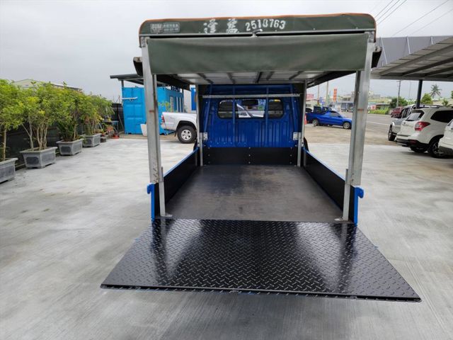VERYCA 1.3 只跑3萬 超美貨車  第23張相片