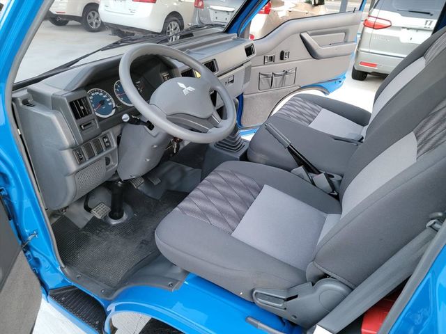 DELICA 2.4 貨車 只跑2萬  第12張相片