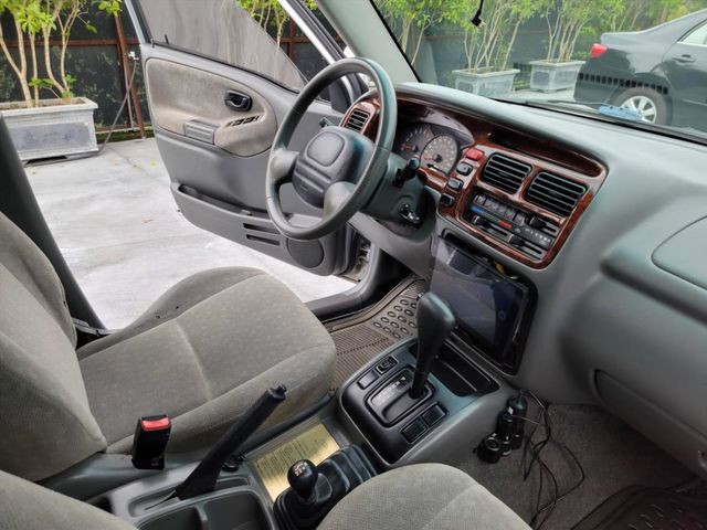 越野吉普車 VITARA 2.0 4WD  第12張相片
