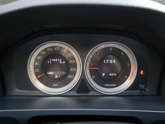 VOLVO V60 D4 2.0 旅行車  第9張相片