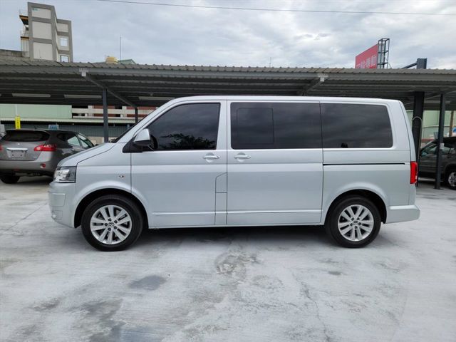 行動商務車 T5 MULTIVAN 超美  第8張相片