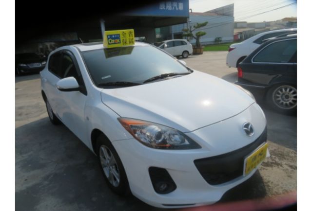 Mazda MAZDA3  第5張相片