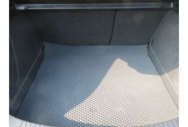 Mazda MAZDA3  第9張相片