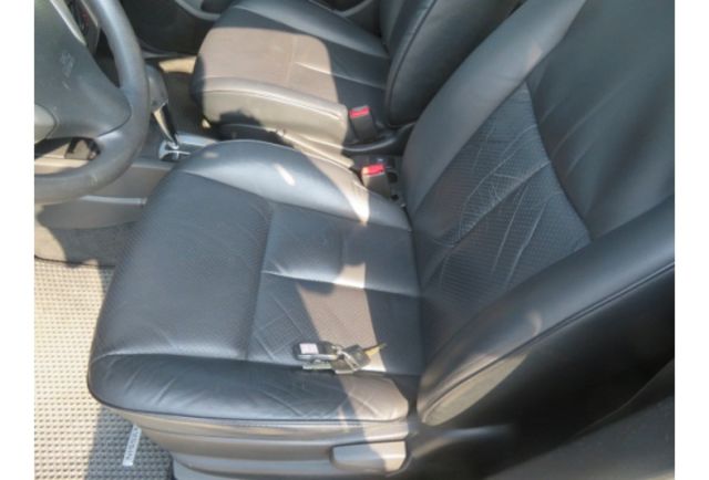 Nissan LIVINA  第7張相片