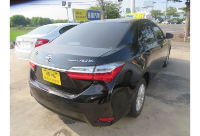 Toyota ALTIS  第4張相片