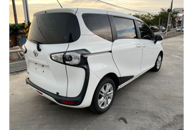 Toyota SIENTA  第4張相片