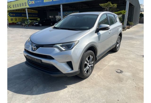 Toyota RAV4  第1張相片