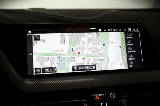 一手車僅跑8千里 撥片 電動椅 導航倒影 電尾門 偏離警示 ACC AEB 原版原漆  第13張相片