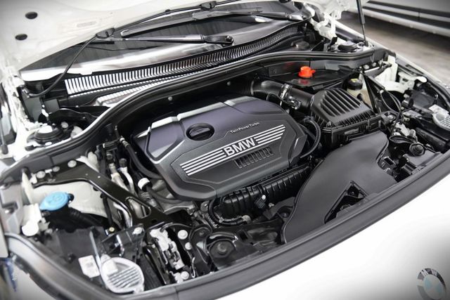 一手車 原版原漆 原廠保固至今年10月 僅跑6.5萬里 導航倒影 電動椅 ACC  第18張相片