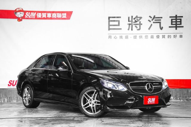 一手車 僅跑6.6萬里 AMG、天窗、倒車顯影、Ikey、摸門解鎖、導航  第1張相片